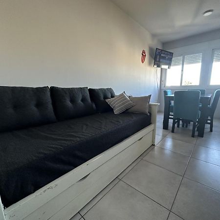 Departamento Por Dia Para 4 Personas Con Cochera Cubierta En Bahía Blanca Kültér fotó