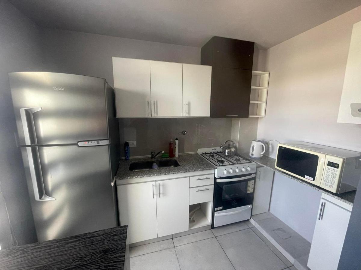 Departamento Por Dia Para 4 Personas Con Cochera Cubierta En Bahía Blanca Kültér fotó